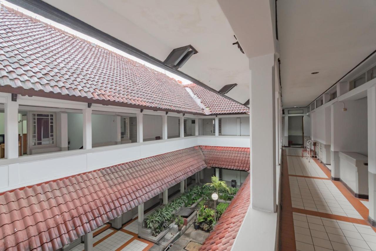 Koolkost Near Bandung Station Hotel Exterior foto